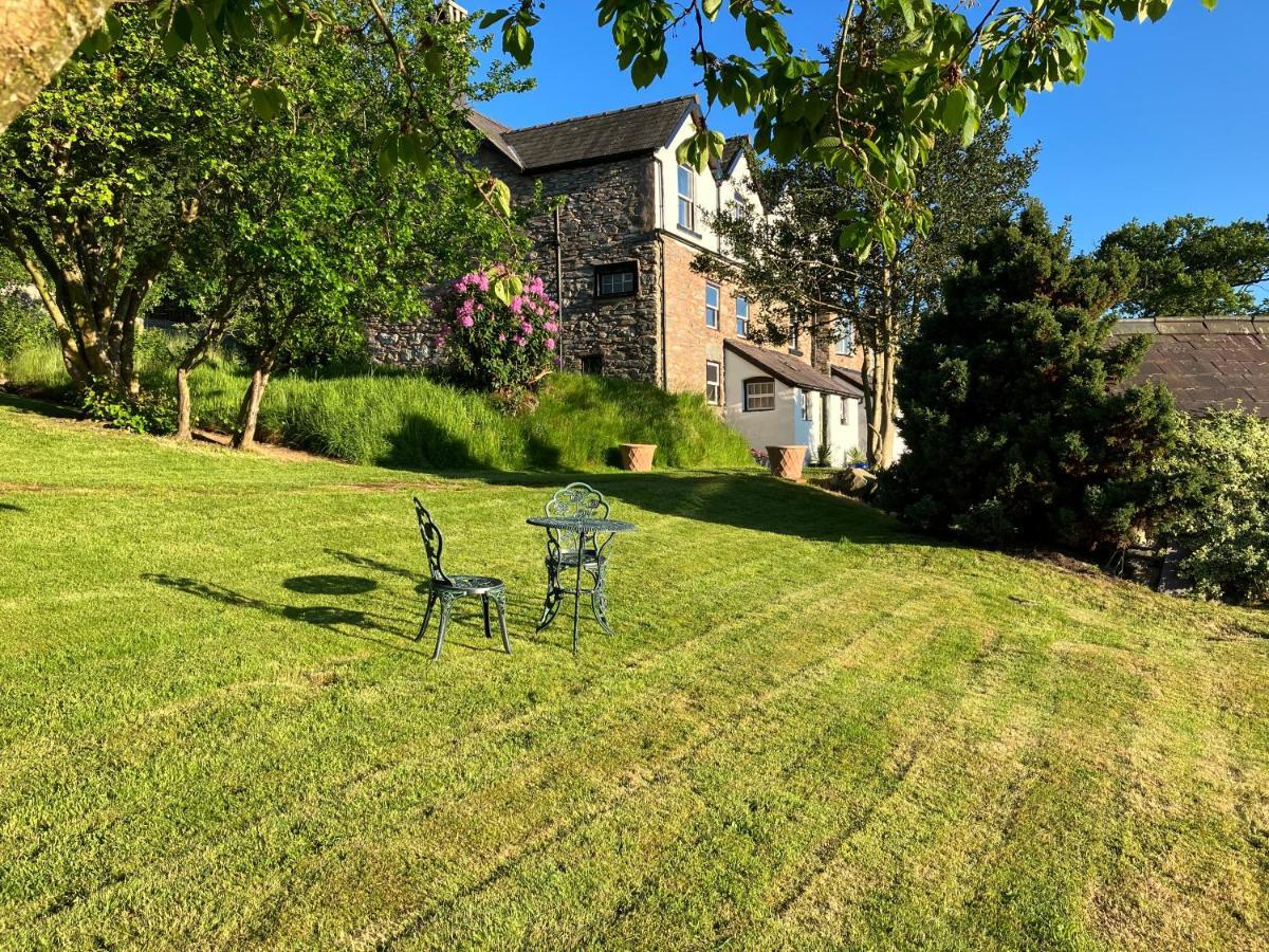 Bed and Breakfast Hares Hideaway At Coed Moelfa à Corwen Extérieur photo